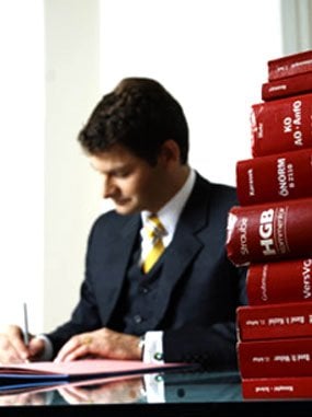 ROCKET LAWYER